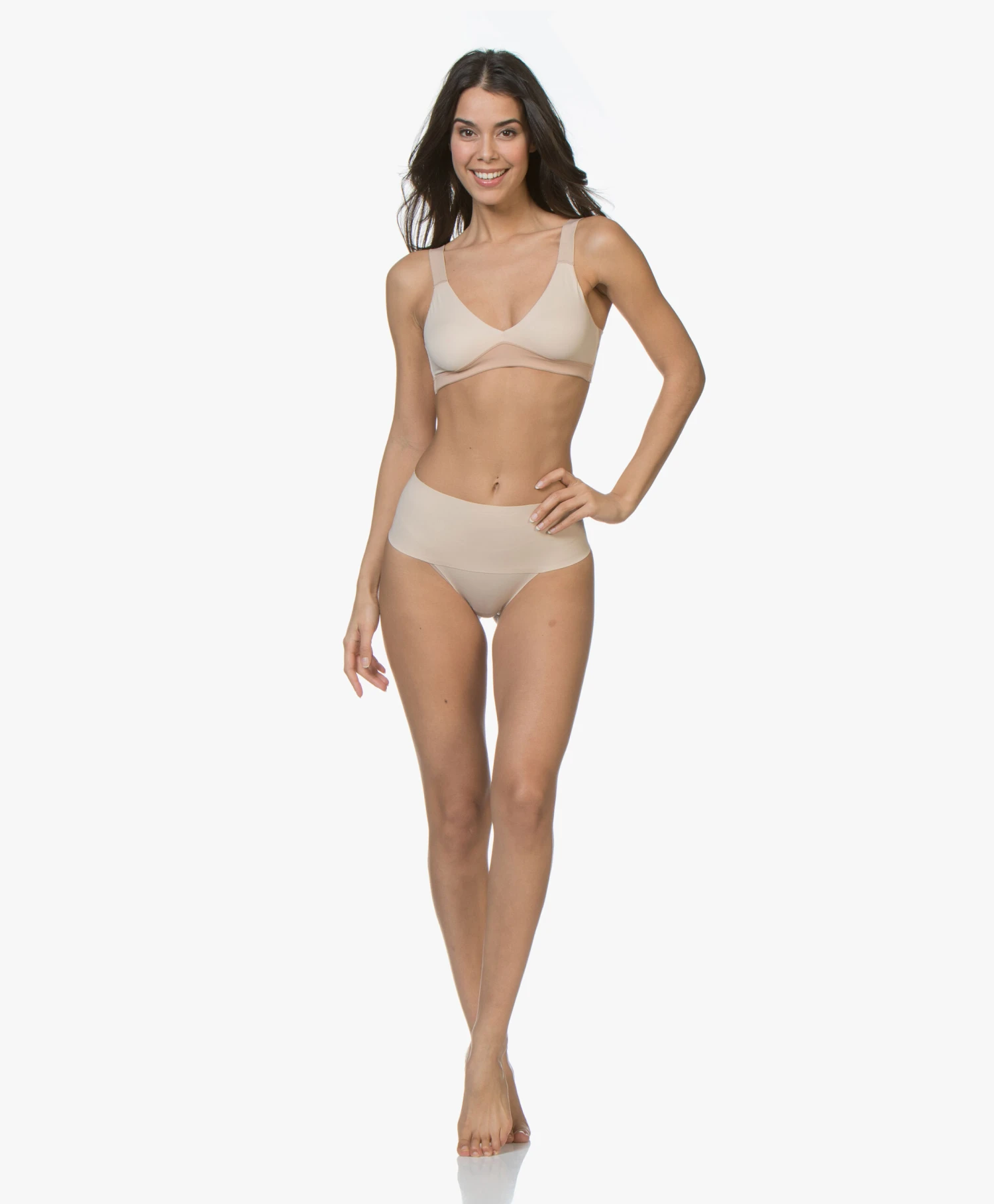 Spanx® Undie-Tectable String - Soft Nude 2 Spanx® Undie-Tectable String - Soft Nude - Afbeelding 2