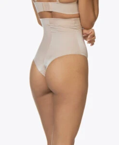 Spanx® Suit Your Fancy High-Waisted Thong - Champagne Beige -Mode Kleding SPANX Suit Your Fancy High Waisted Thong Champagne Beige 99