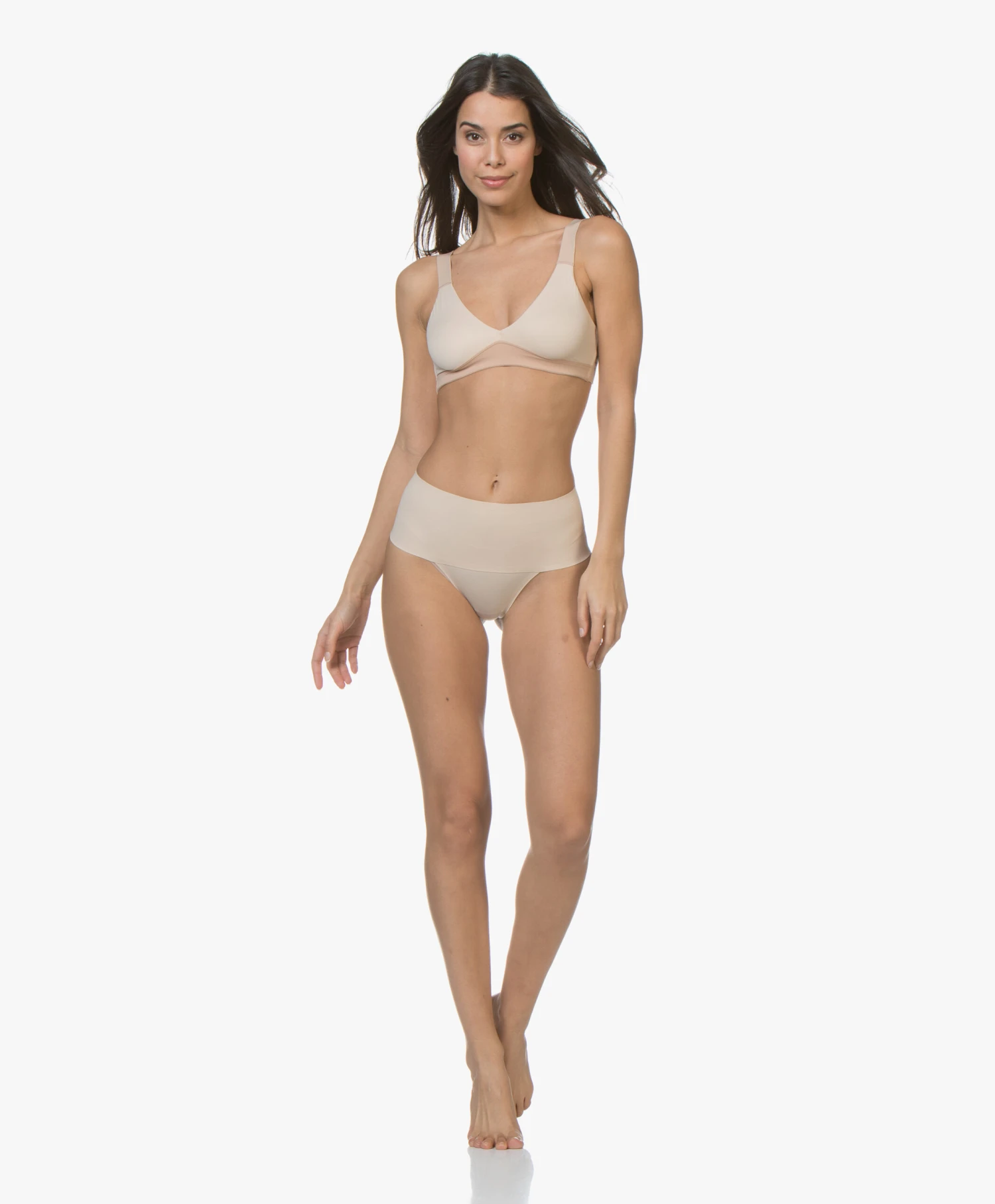 Spanx® Undie-Tectable String - Soft Nude 5 Spanx® Undie-Tectable String - Soft Nude - Afbeelding 5