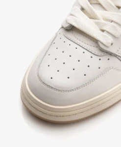 Closed Low-Top Leren Sneakers - Wit -Mode Kleding a94fe73b 421c 41f4 ad4f f87b37ff672e 427