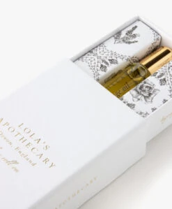Lola'S Apothecary Tranquil Isle Perfume Body & Massage Oil Deluxe Roll-On 5 Lola'S Apothecary Tranquil Isle Perfume Body & Massage Oil Deluxe Roll-On -Mode Kleding aaeefbc1 c9b1 4528 bc2d 860b0ecc7b3d 02