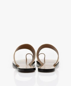 Atp Atelier Astrid Gestructureerde Leren Teenslippers - Licht Beige 20 Atp Atelier Astrid Gestructureerde Leren Teenslippers - Licht Beige -Mode Kleding abe68636 1268 4e57 96f3 6b9f724f33d4 469