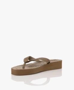 Sleepers Tapered Platform Teenslippers Van Natuurlijk Rubber - Zand -Mode Kleding bbafb63a dfd0 40fd a53b f7483cd6ac00 78