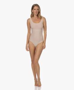 Spanx® Thinstincts Bodysuit - Soft Nude -Mode Kleding be2d4fd6 c196 48fb 9eb5 9e4996b40b4b 169