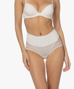 Spanx® Undie-Tectable Illusion Lace Hi-Hipster - Linen -Mode Kleding c2b98fb6 5b9b 4b4f bd91 822019803b5d 60