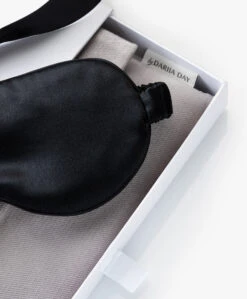 By Dariia Day Mulberry Zijden Slaapmasker - Midnight Black -Mode Kleding cc5ceaf9 be44 49c1 ac85 e924e1a9da2d