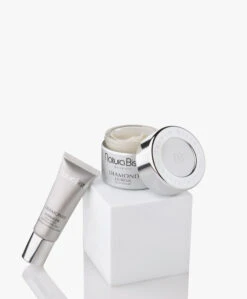 Natura Bissé Diamond Extreme Xmas Set Face/Eye Cream - Light Texture -Mode Kleding cdbec4d8 78ed 4447 bb87 942607dc1b10 02