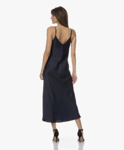 Resort Finest Satijnen Midi Slip Dress - Navy -Mode Kleding cef9211b b74d 465f b432 aa407212d78e 152