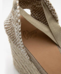 Castañer Carina 10Cm Canvas Sleehak Espadrilles - Zand 14 Castañer Carina 10Cm Canvas Sleehak Espadrilles - Zand -Mode Kleding cfc78ca5 53ee 4dff 99f3 9fc5e5a67a3a 142