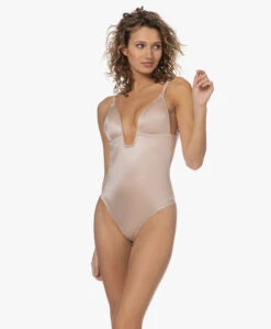 Spanx® Suit Your Fancy Plunge String Bodysuit Met Lage Rug - Champagne Beige -Mode Kleding dd25daa5 19ff 4b51 ad42 c806f9dbd416 69