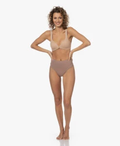 Spanx® Ecocare Naadloze Shaping String - Cafe Au Lait 18 Spanx® Ecocare Naadloze Shaping String - Cafe Au Lait -Mode Kleding ed8fe9f2 d017 42c5 9f94 e38eaaae68d8 60