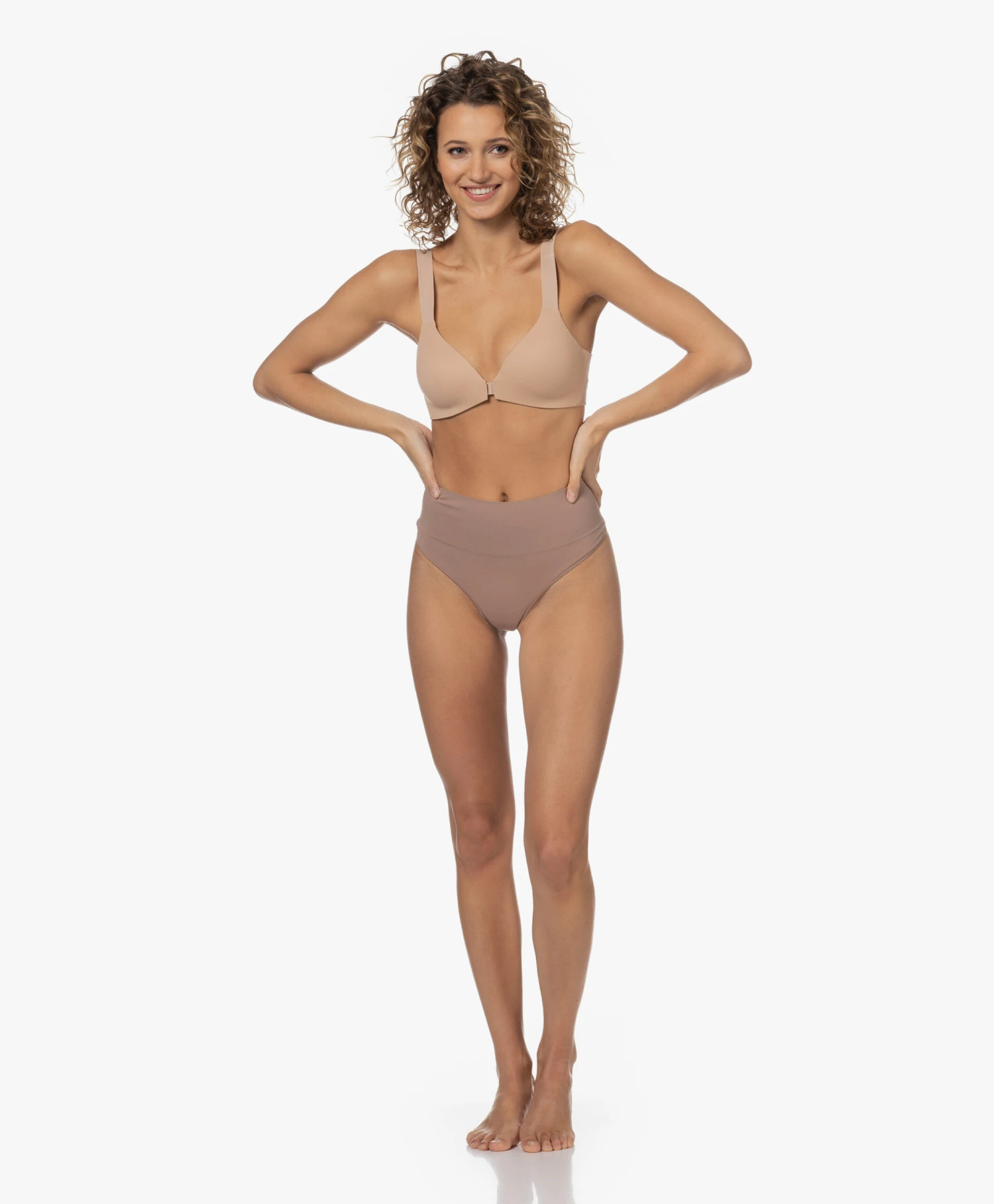 Spanx® Ecocare Naadloze Shaping String - Cafe Au Lait 6 Spanx® Ecocare Naadloze Shaping String - Cafe Au Lait - Afbeelding 6