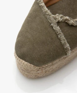 Castañer Clarina Raw Edge Sleehak Espadrilles - Olive -Mode Kleding ed9e2199 9e74 43a9 9461 07b9497402bf 01