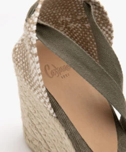 Castañer Carina 10Cm Canvas Sleehak Espadrilles - Olijf 19 Castañer Carina 10Cm Canvas Sleehak Espadrilles - Olijf -Mode Kleding ef3954f0 0730 42b1 b4d3 6cbc511e64c7 74