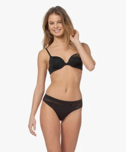 Calvin Klein Microfiber En Kanten String - Zwart 17 Calvin Klein Microfiber En Kanten String - Zwart -Mode Kleding f59db496 227d 402f b61a c5c74a0c1201 105