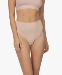 Wolford Light Shaping Naadloze High-Rise String - Clay 19 Wolford Light Shaping Naadloze High-Rise String - Clay -Mode Kleding ff7c254a df7a 4408 937d 3cb2385df34b 37